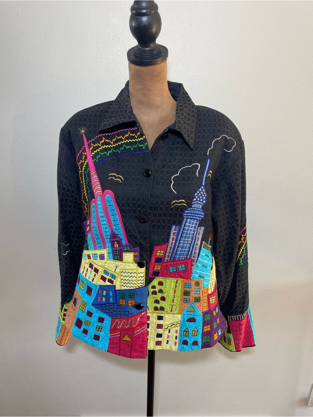 Vintage 90’s Pushpa Unique Multicolor Embroidered Cityscape Button-Front Jacket